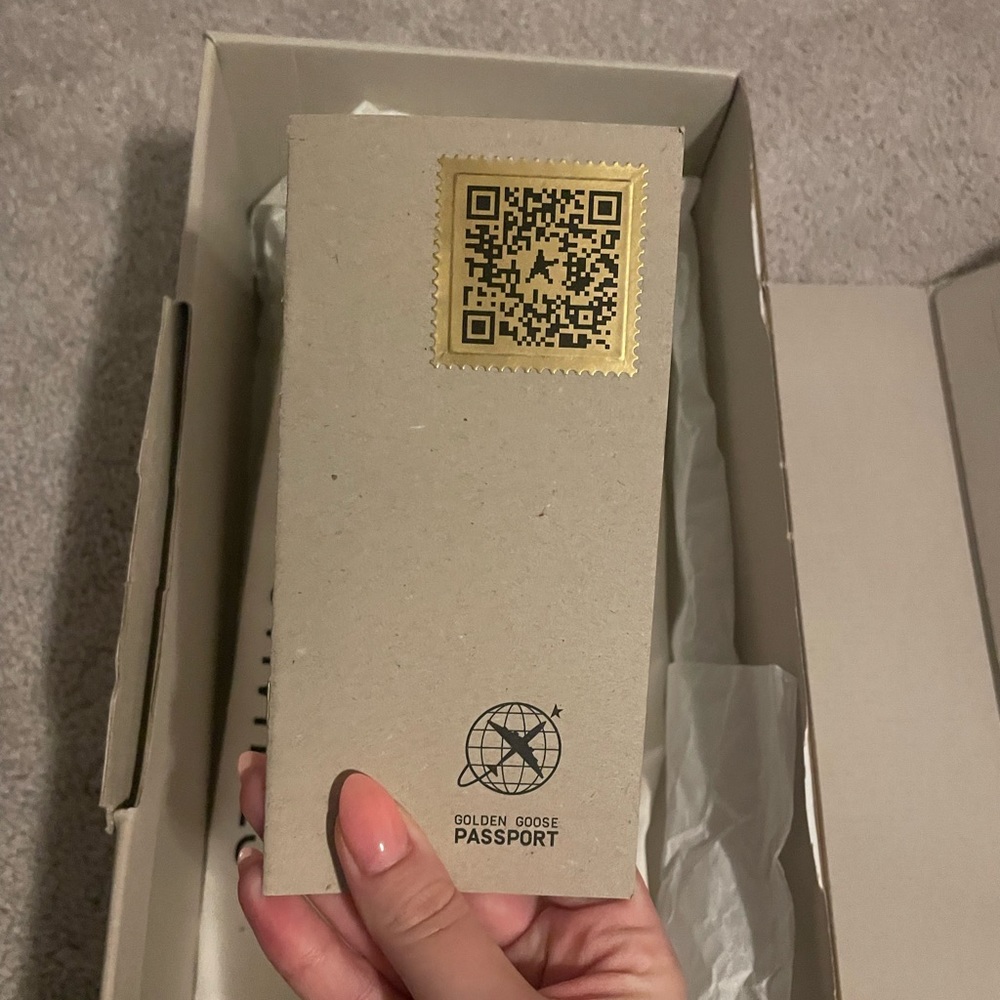 Golden Goose Box - Picture 4 of 5